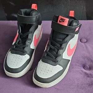 Nike Kids Sneakers - Black and Pink